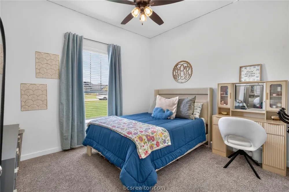 10104 Crown Point Iola, TX 77861