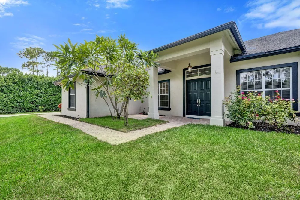 4209 180th Avenue Loxahatchee, FL 33470