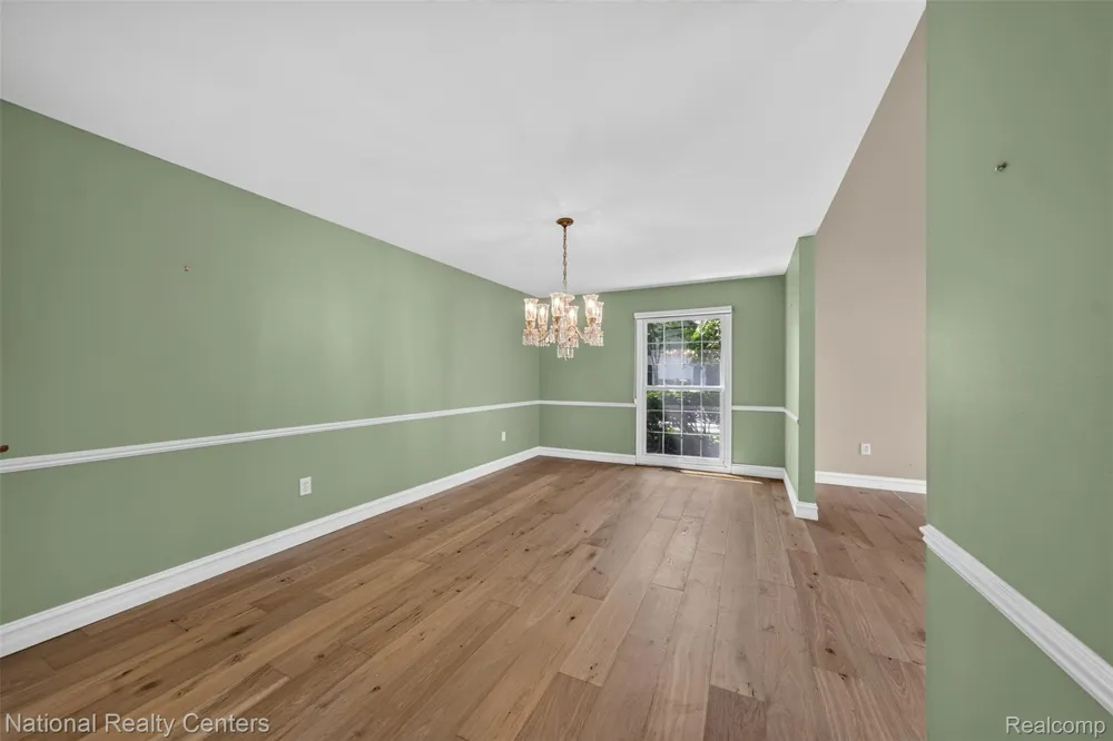 22045 Shore Pointe Lane #60 St Clair Shores City, MI 48080
