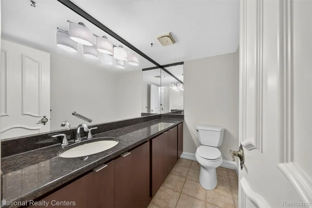 22045 Shore Pointe Lane #60 St Clair Shores City, MI 48080