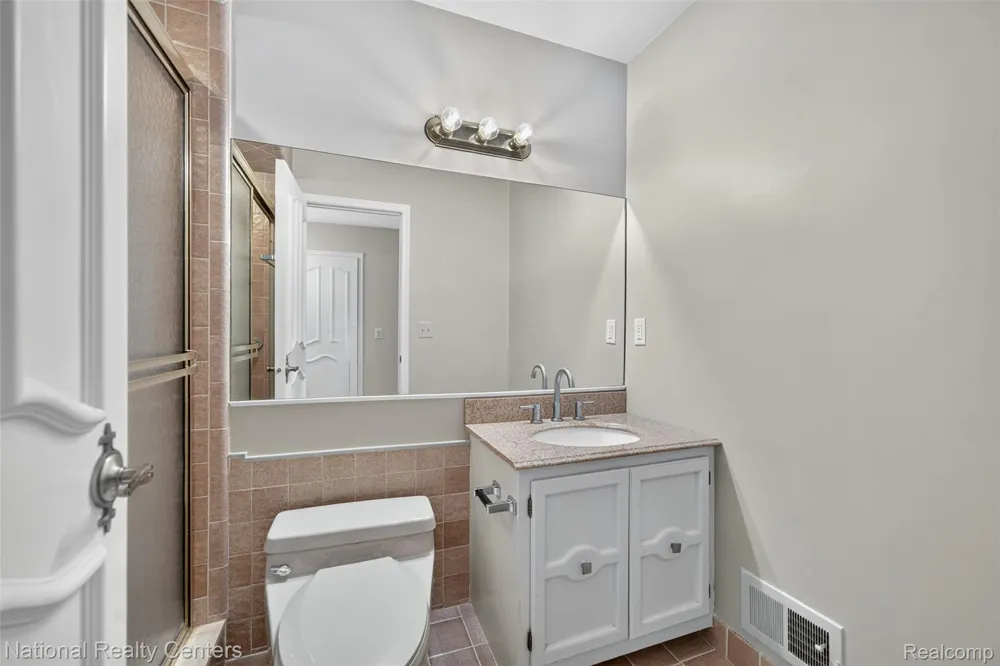 22045 Shore Pointe Lane #60 St Clair Shores City, MI 48080