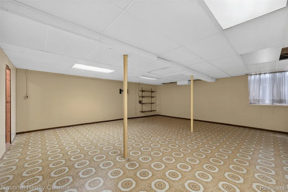 22045 Shore Pointe Lane #60 St Clair Shores City, MI 48080