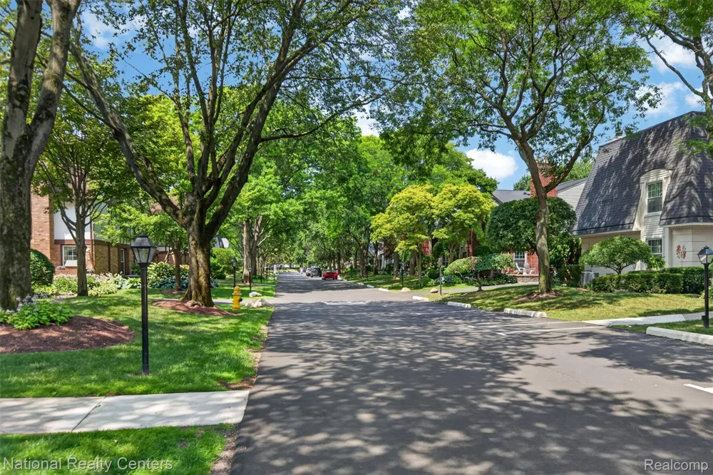 22045 Shore Pointe Lane #60 St Clair Shores City, MI 48080