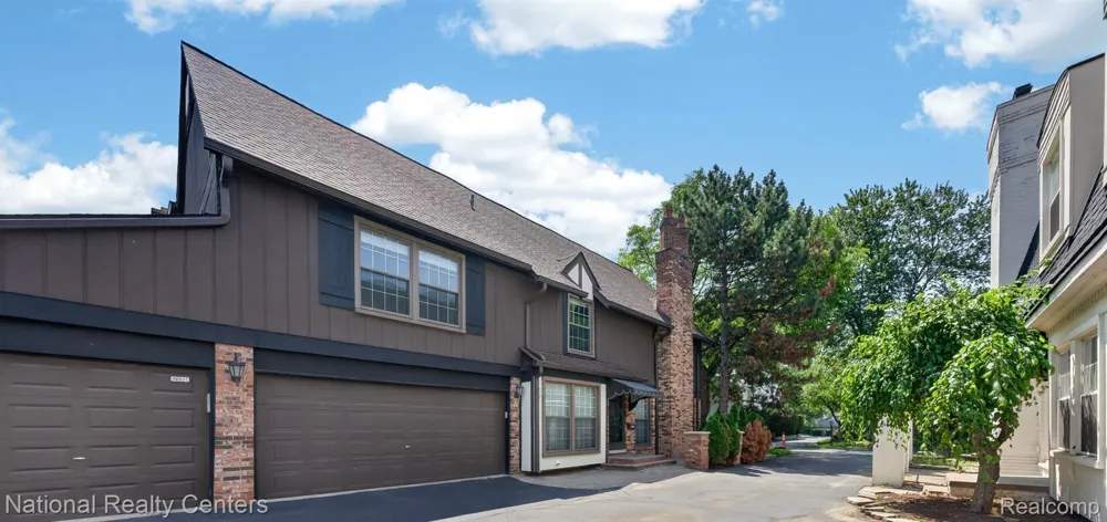 22045 Shore Pointe Lane #60 St Clair Shores City, MI 48080