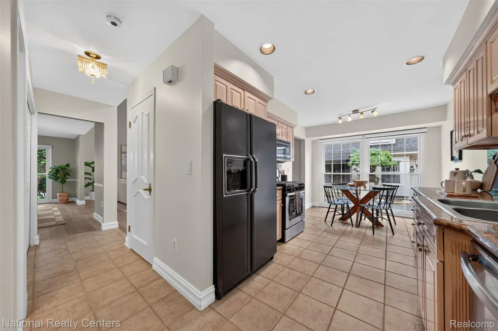 22045 Shore Pointe Lane #60 St Clair Shores City, MI 48080
