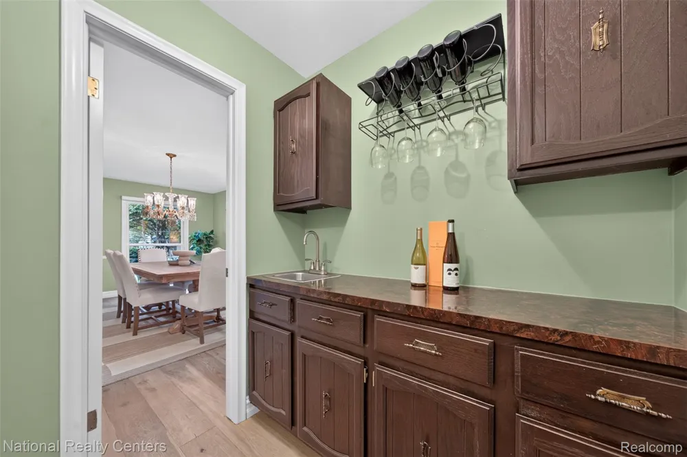 22045 Shore Pointe Lane #60 St Clair Shores City, MI 48080