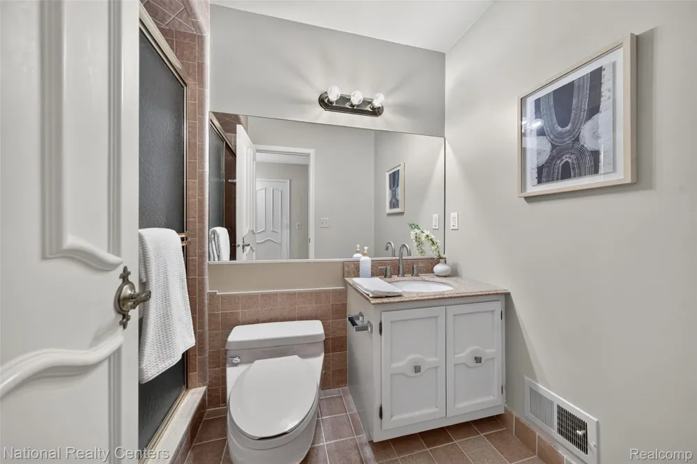 22045 Shore Pointe Lane #60 St Clair Shores City, MI 48080