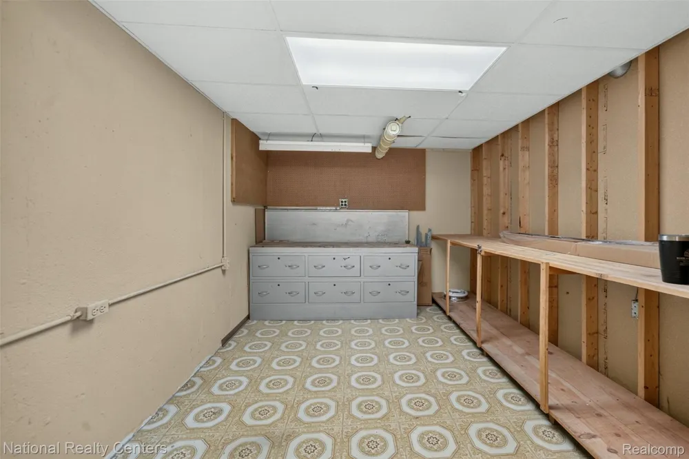 22045 Shore Pointe Lane #60 St Clair Shores City, MI 48080