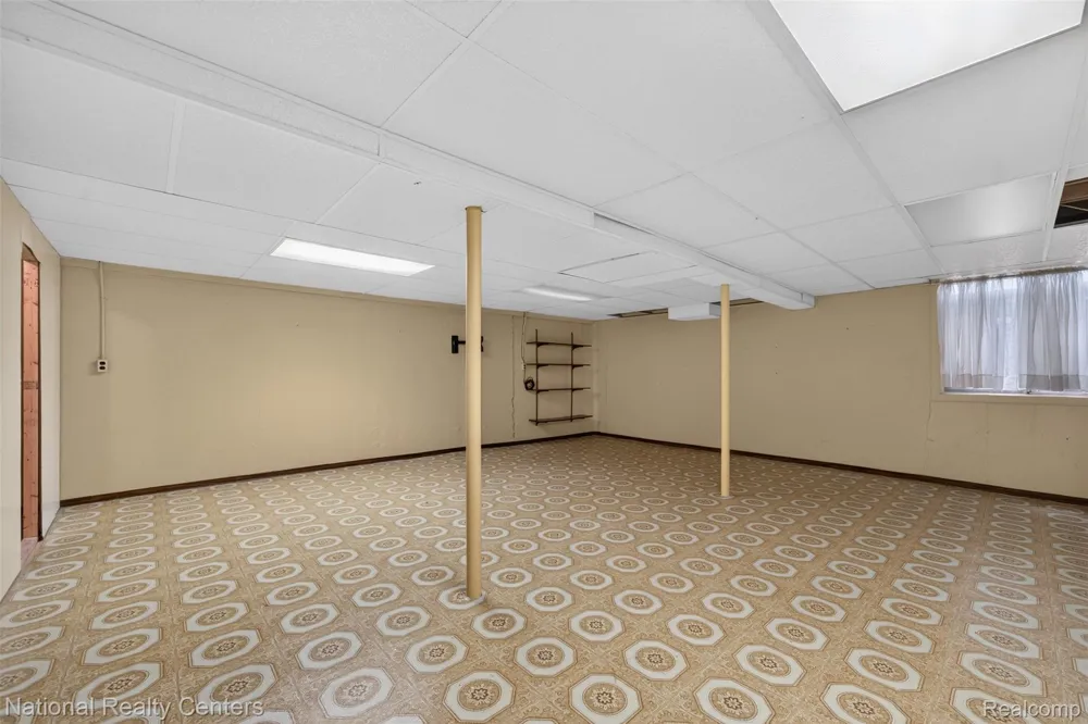 22045 Shore Pointe Lane #60 St Clair Shores City, MI 48080