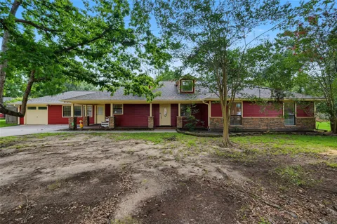 10985 Woods Lane