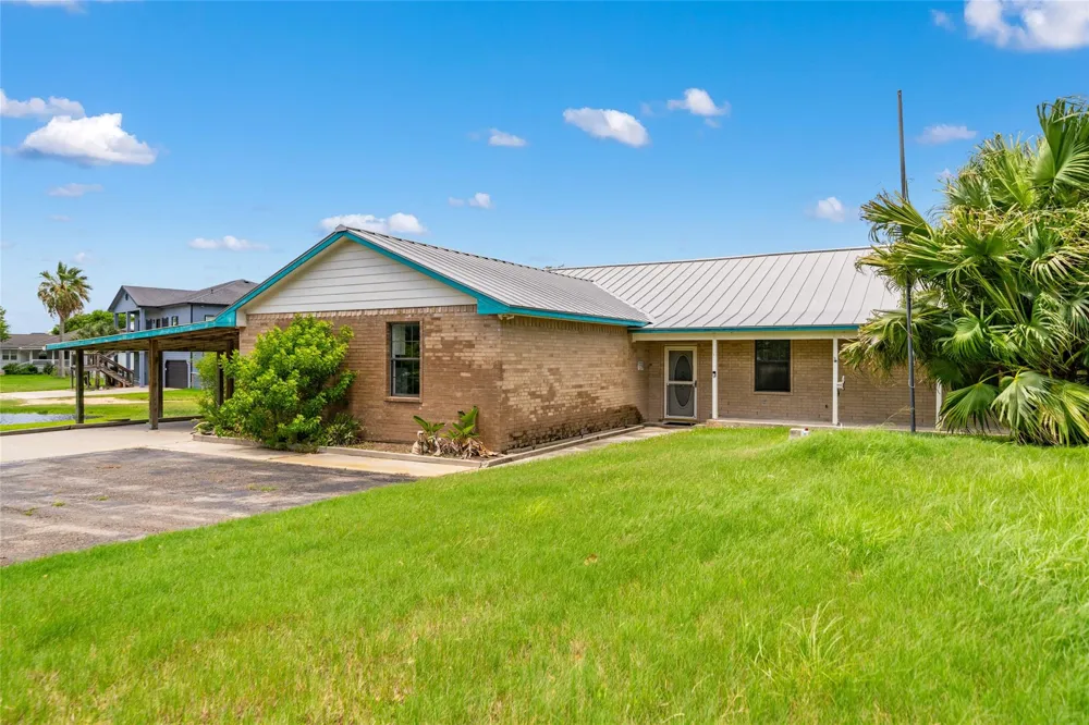 4931 Fm 1781 Rockport, TX 78382