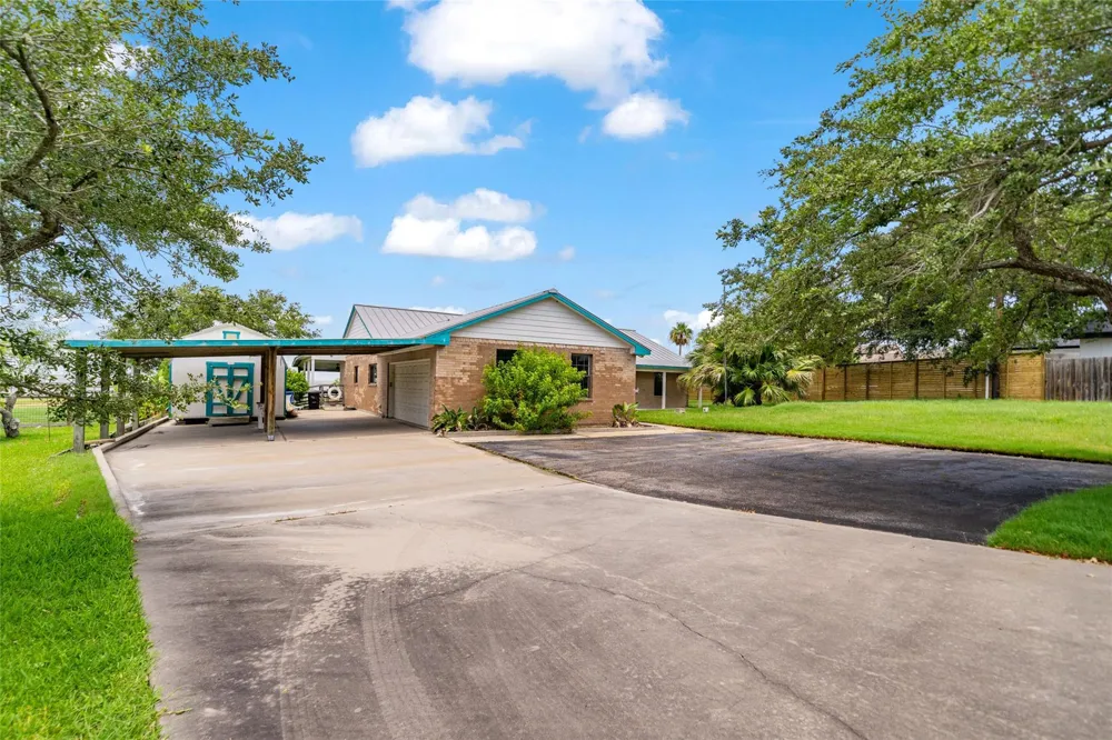 4931 Fm 1781 Rockport, TX 78382