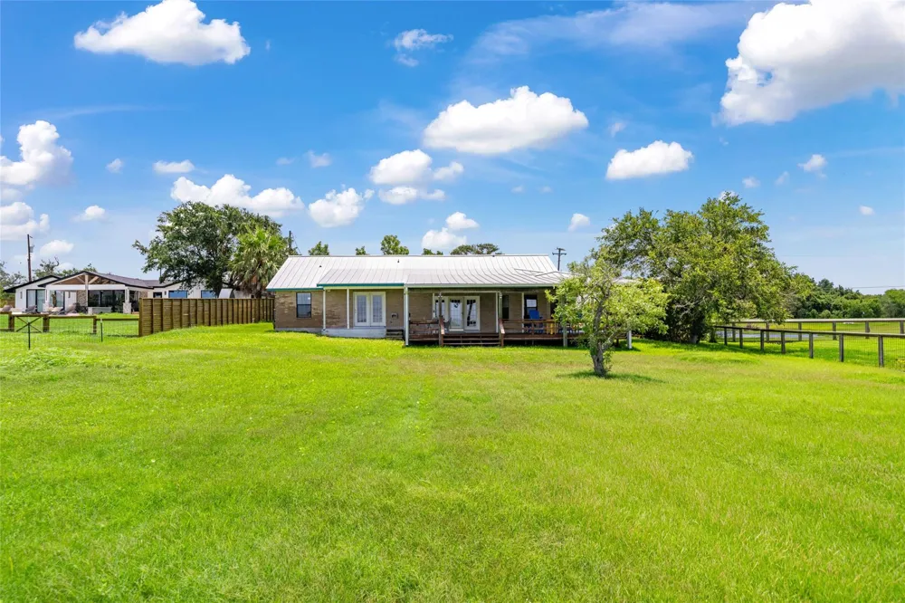 4931 Fm 1781 Rockport, TX 78382