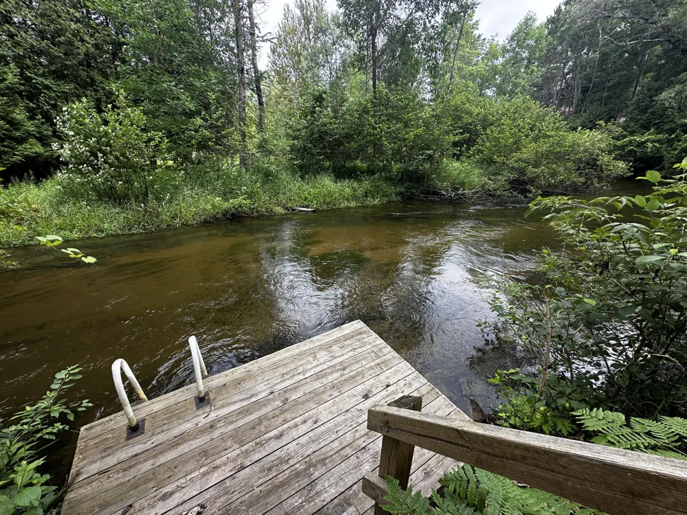 9629 Kings Point Irons, MI 49644