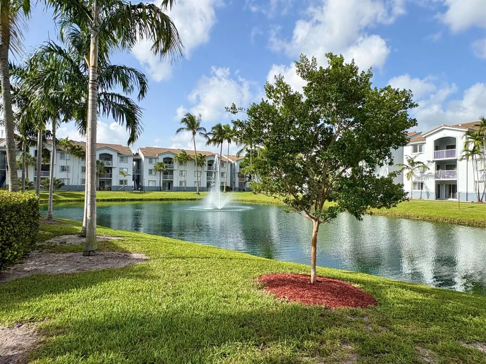 2640 S University Drive S #127 Davie, FL 33328