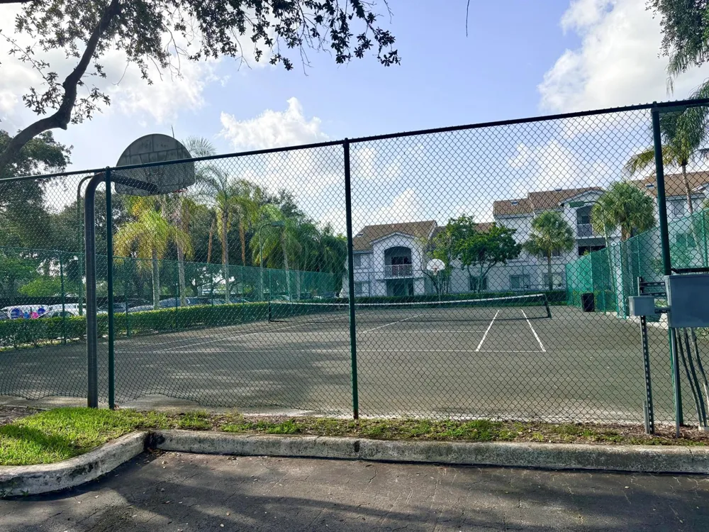 2640 S University Drive S #127 Davie, FL 33328