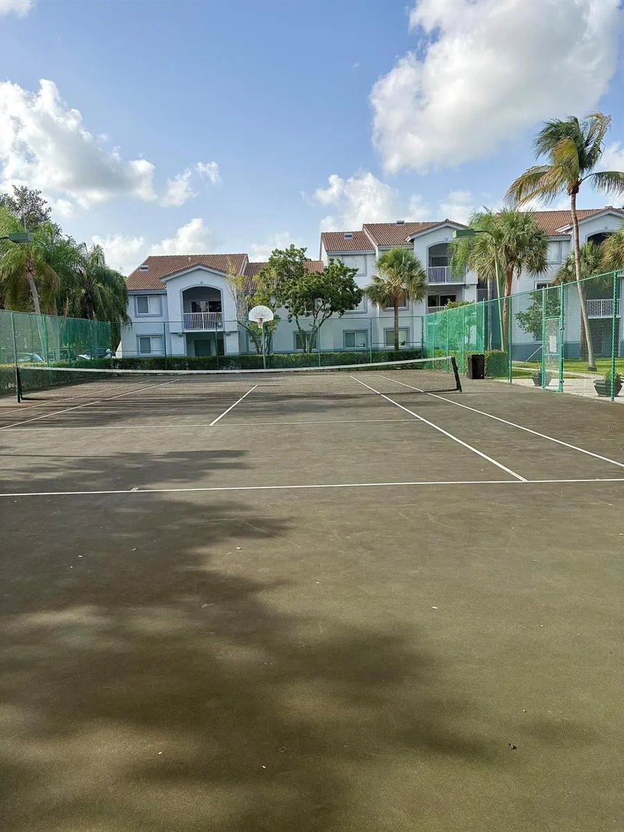 2640 S University Drive S #127 Davie, FL 33328