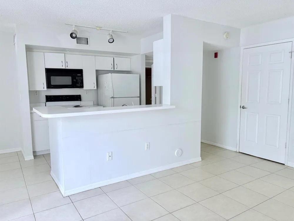 2640 S University Drive S #127 Davie, FL 33328