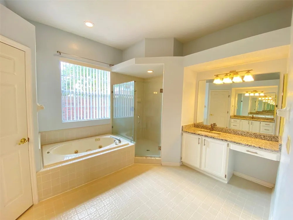 3708 MOLONA DRIVE Orlando, FL 32837