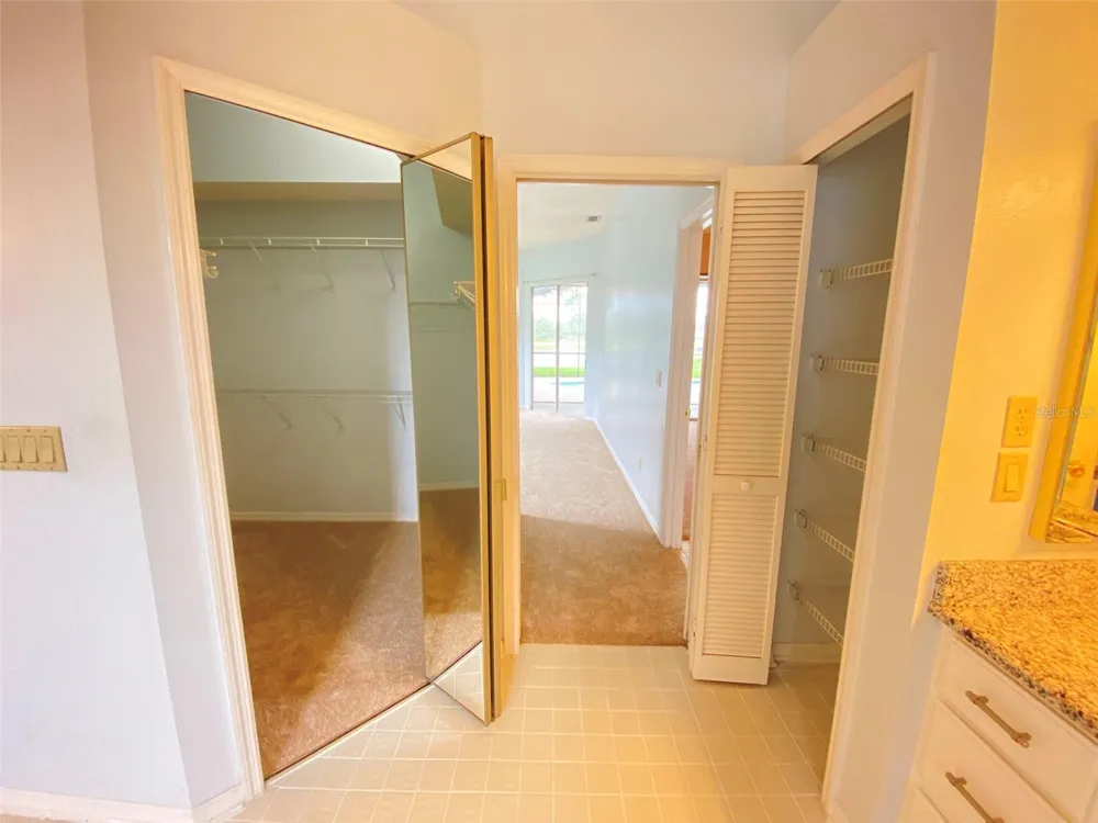 3708 MOLONA DRIVE Orlando, FL 32837