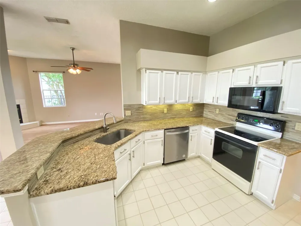 3708 MOLONA DRIVE Orlando, FL 32837