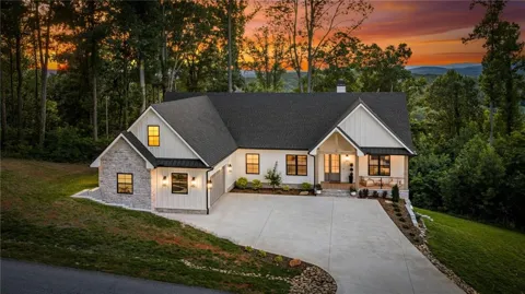 228 Winding Ridge