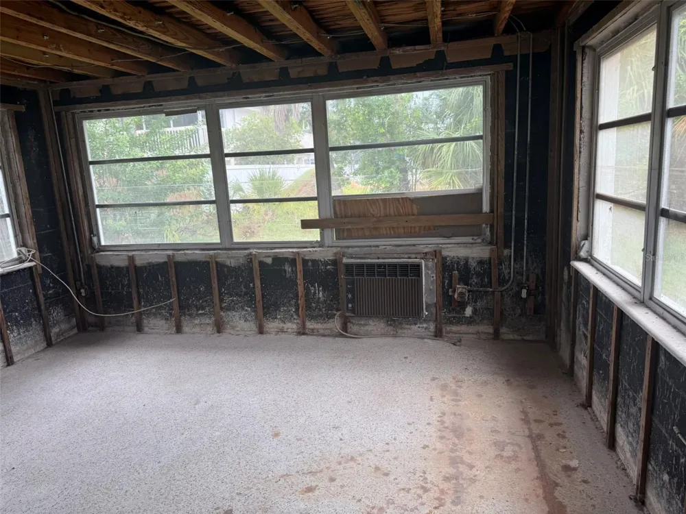 Address Not Shown Madeira Beach, FL 33708