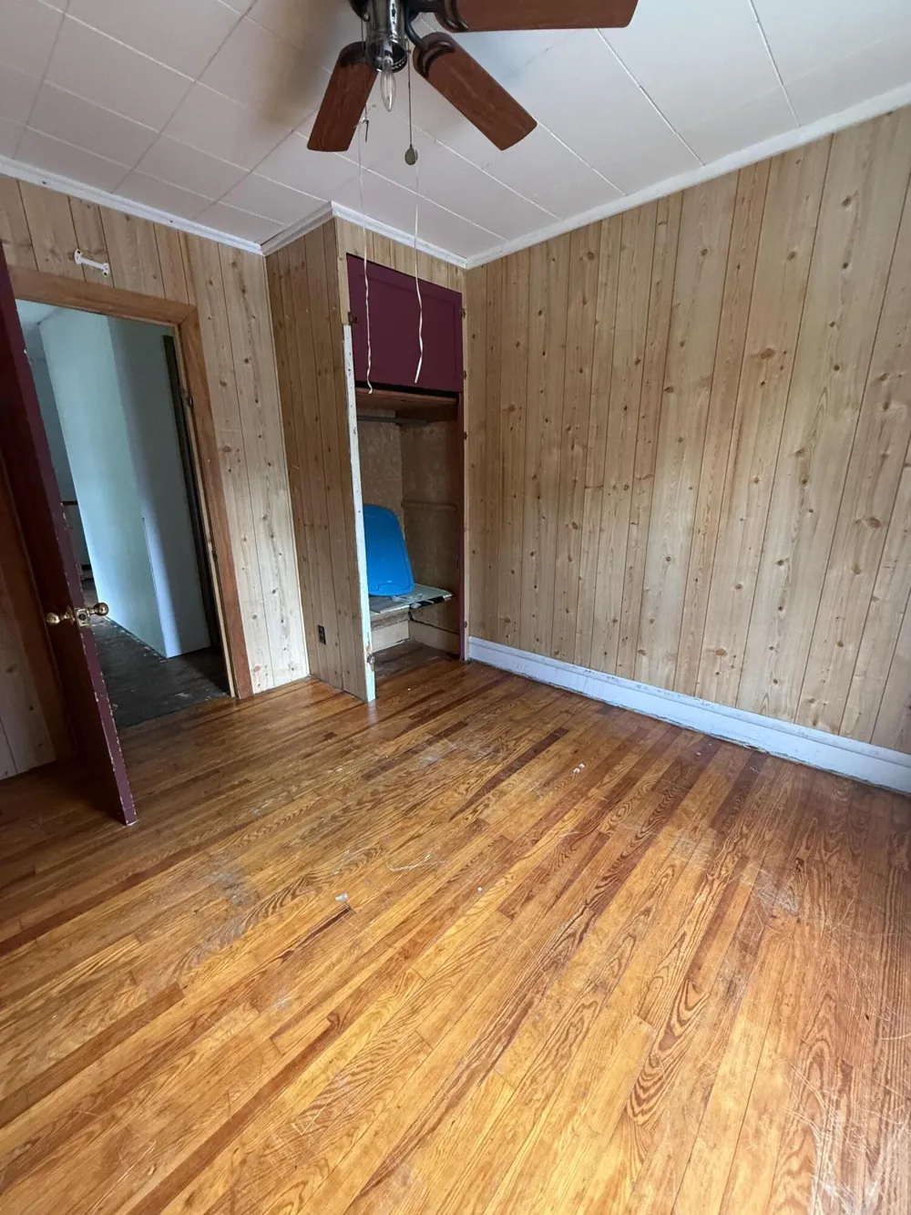 93 Howder Street Hillsdale, MI 49242