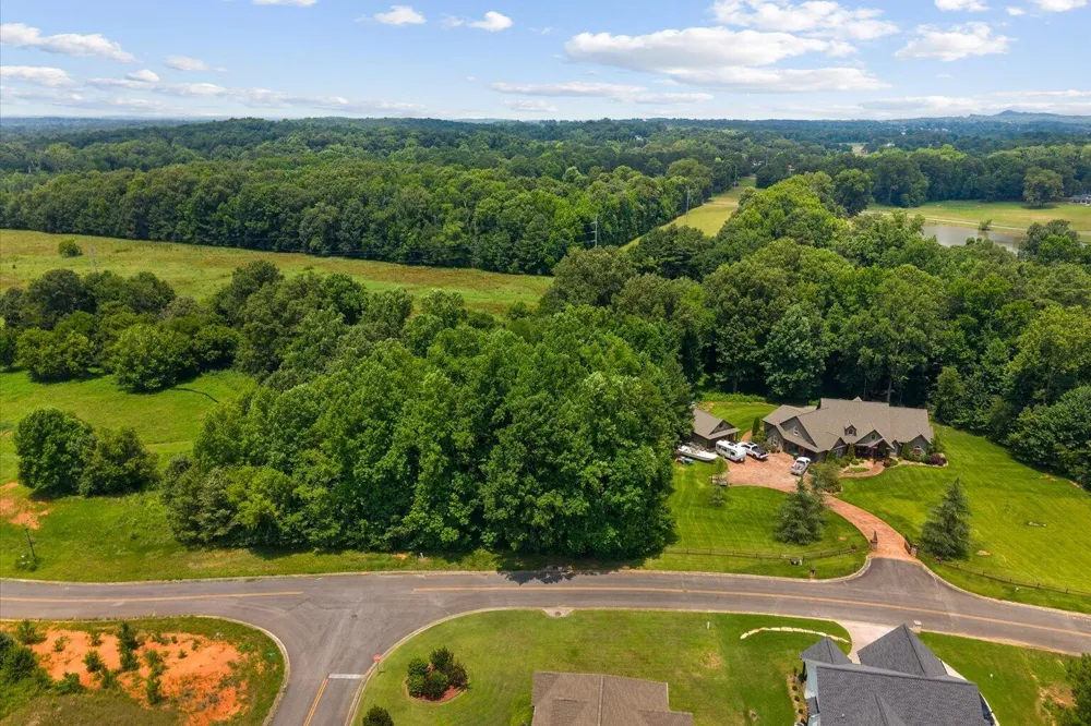 17 E Madison Street Chatsworth, GA 30705