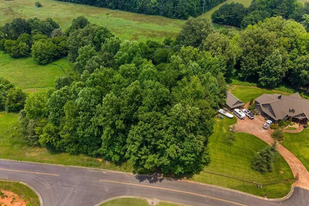 17 E Madison Street Chatsworth, GA 30705