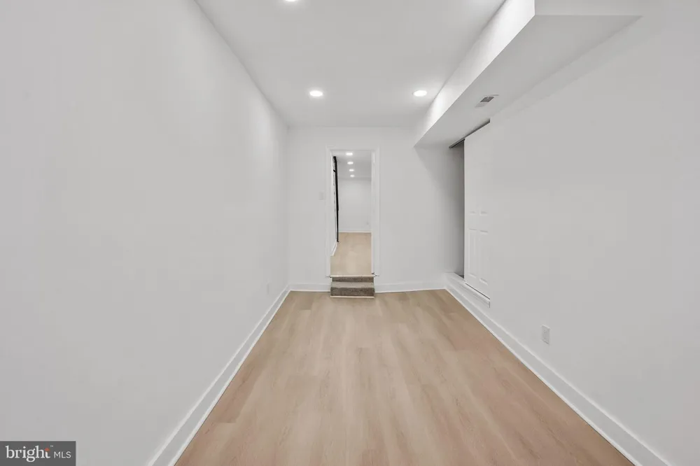7337 E WALNUT LANE Philadelphia, PA 19138