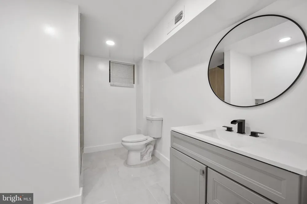 7337 E WALNUT LANE Philadelphia, PA 19138