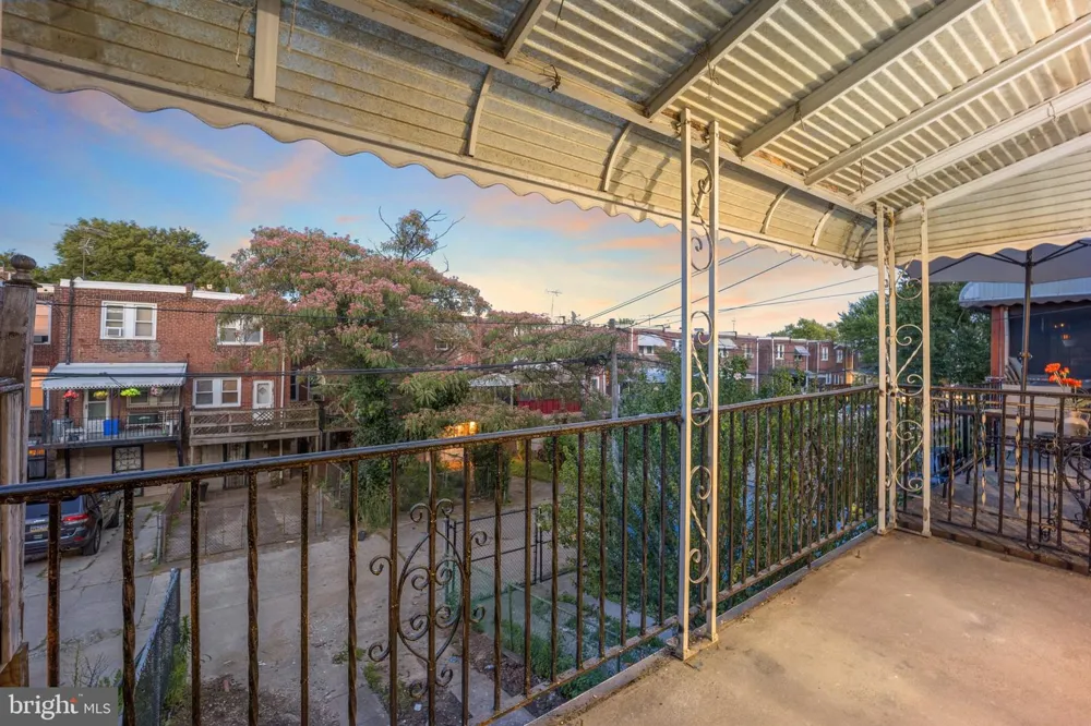 7337 E WALNUT LANE Philadelphia, PA 19138