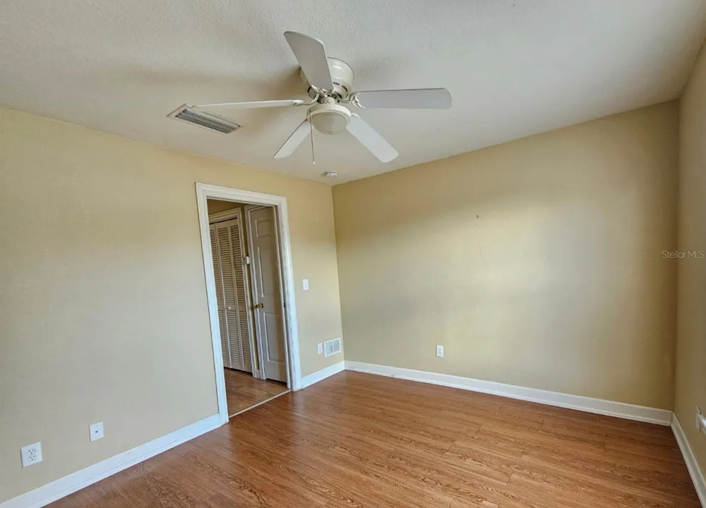 117 EVERGREEN AVENUE #201 Clearwater, FL 33755