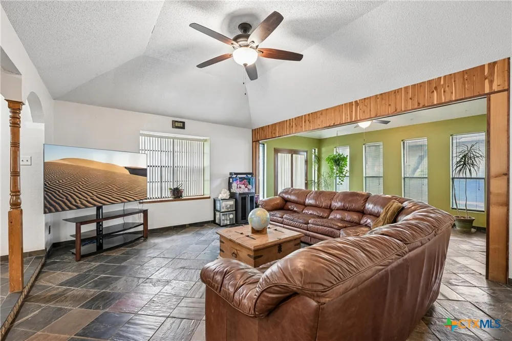 606 Prize Oaks Drive Cedar Park, TX 78613