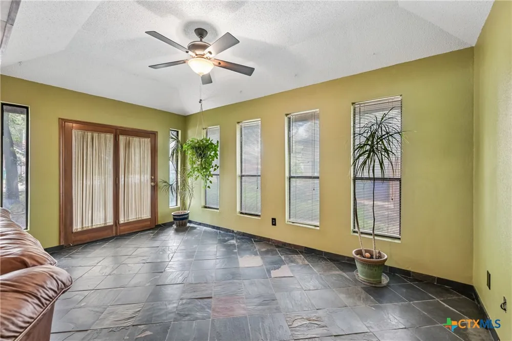 606 Prize Oaks Drive Cedar Park, TX 78613