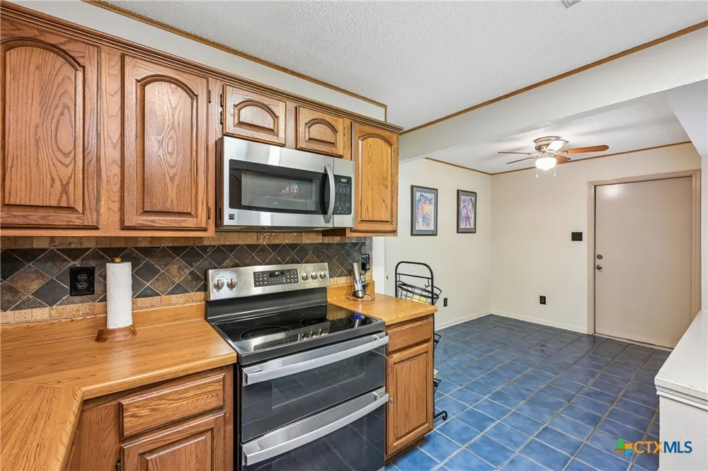 606 Prize Oaks Drive Cedar Park, TX 78613