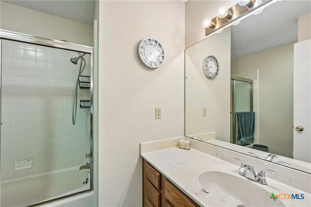 606 Prize Oaks Drive Cedar Park, TX 78613