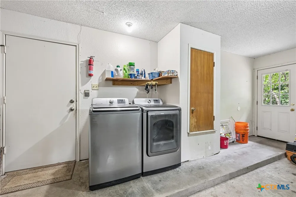 606 Prize Oaks Drive Cedar Park, TX 78613