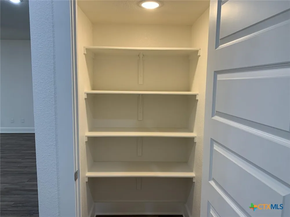 1858 Royal Loop Belton, TX 76513
