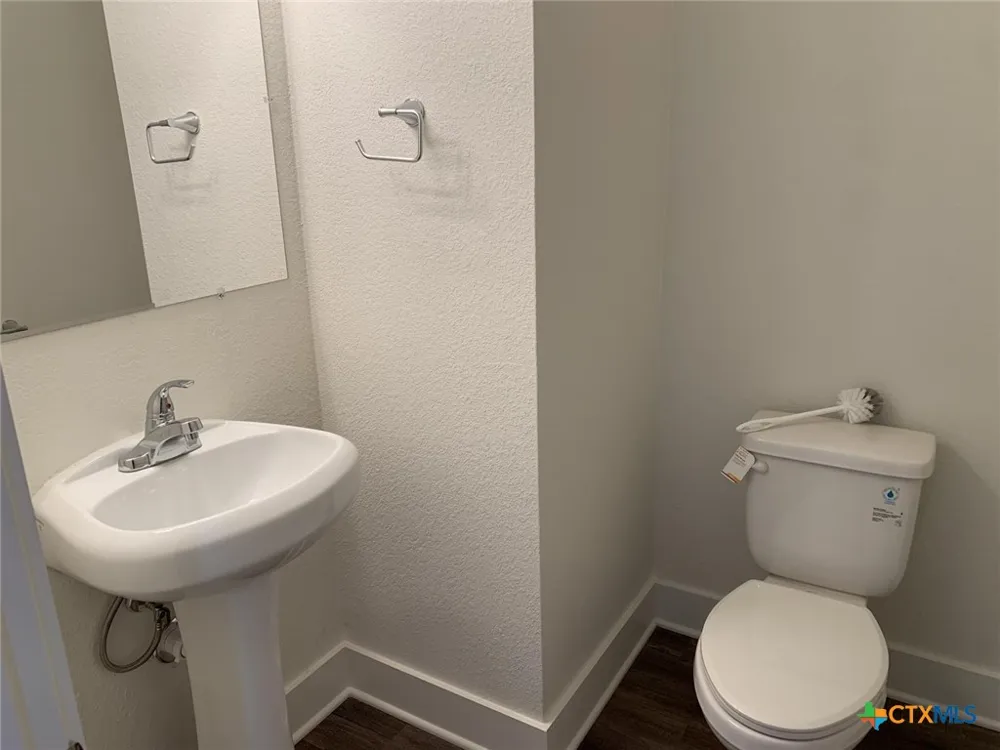 1858 Royal Loop Belton, TX 76513