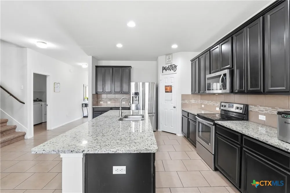 9013 Bowfield Drive Killeen, TX 76542