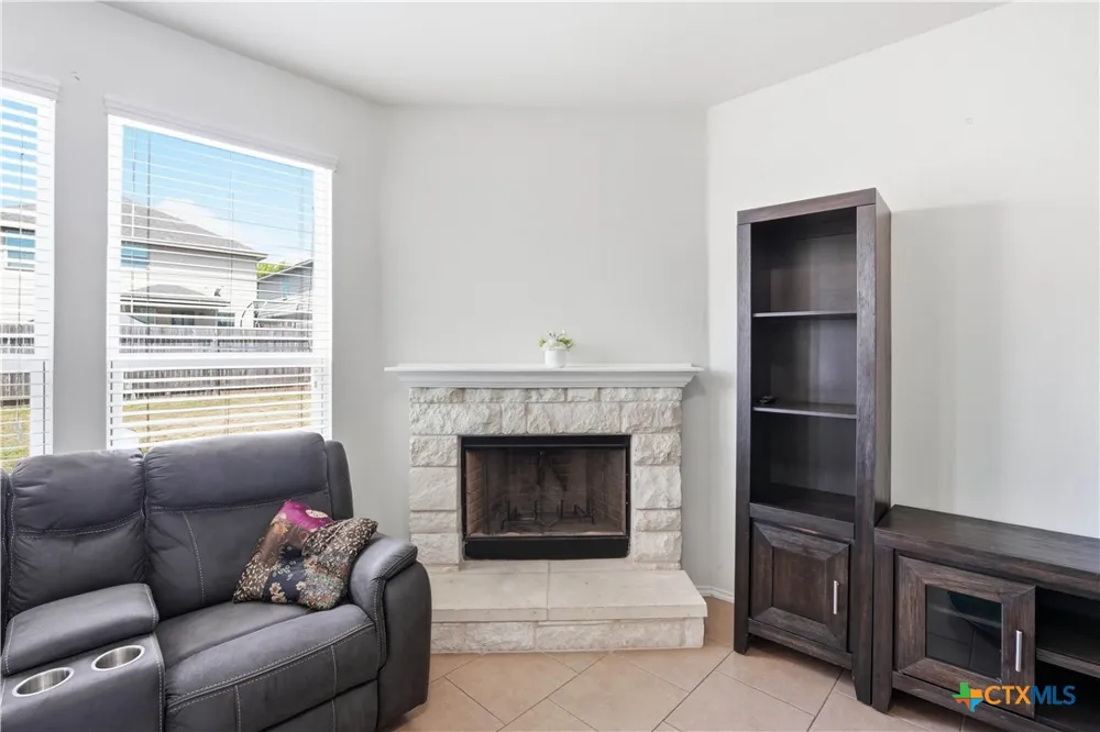 9013 Bowfield Drive Killeen, TX 76542