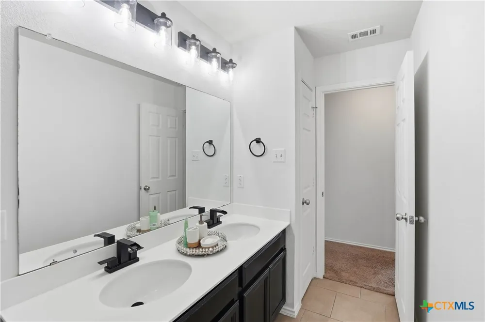9013 Bowfield Drive Killeen, TX 76542