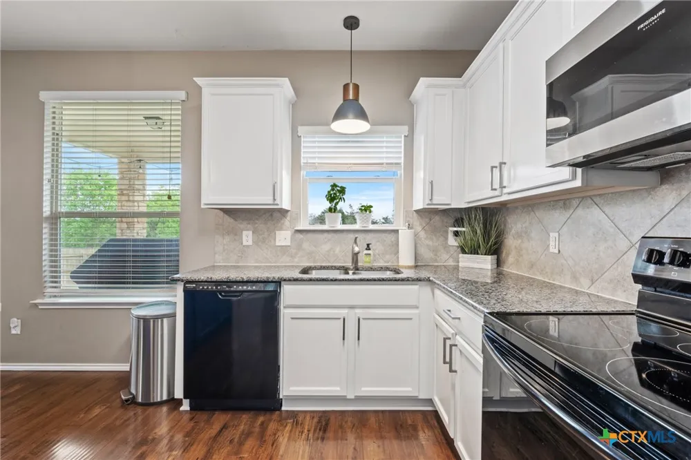 5221 Cicero Drive Belton, TX 76513