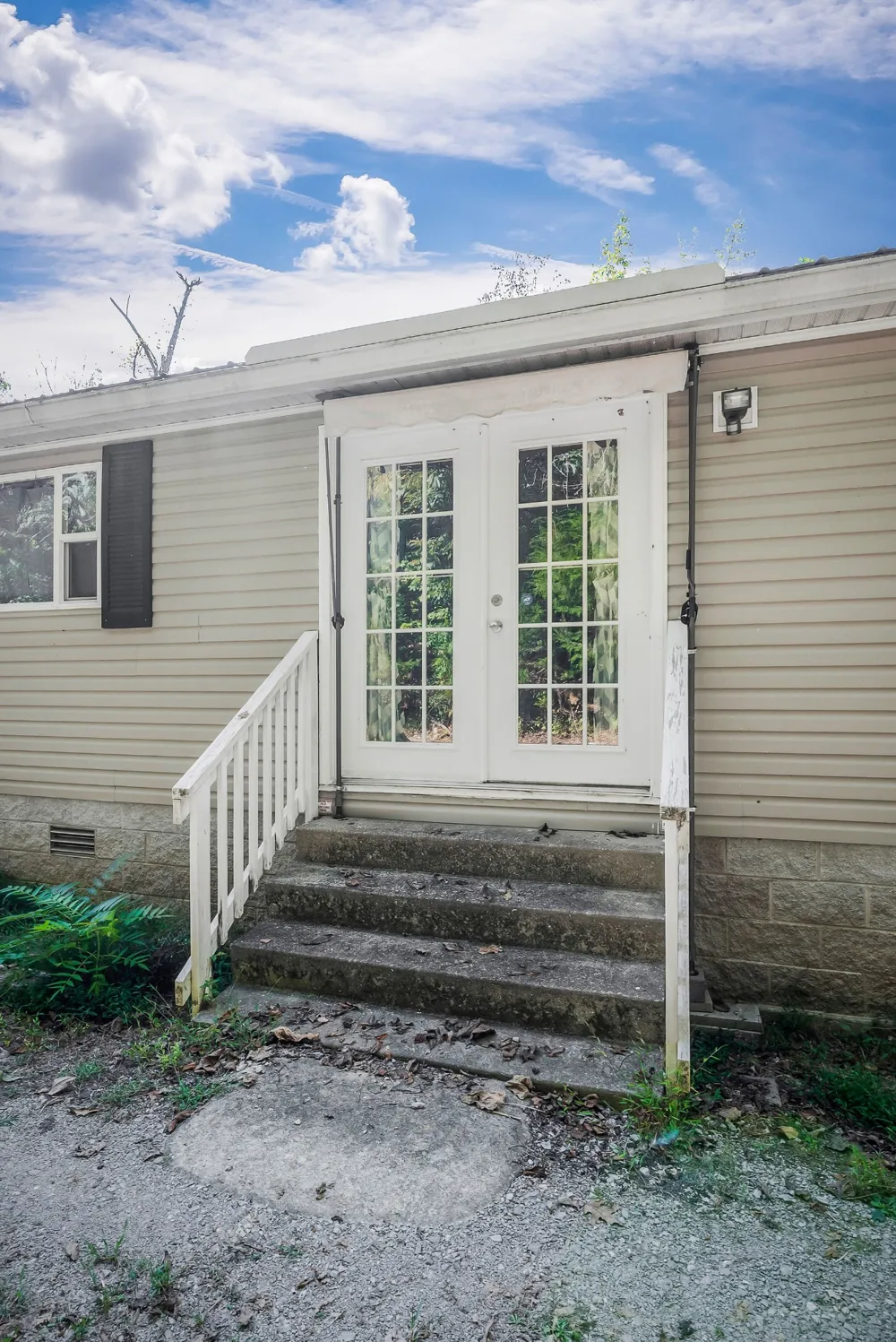 43 Moss Bend Ln Lancaster, TN 38569