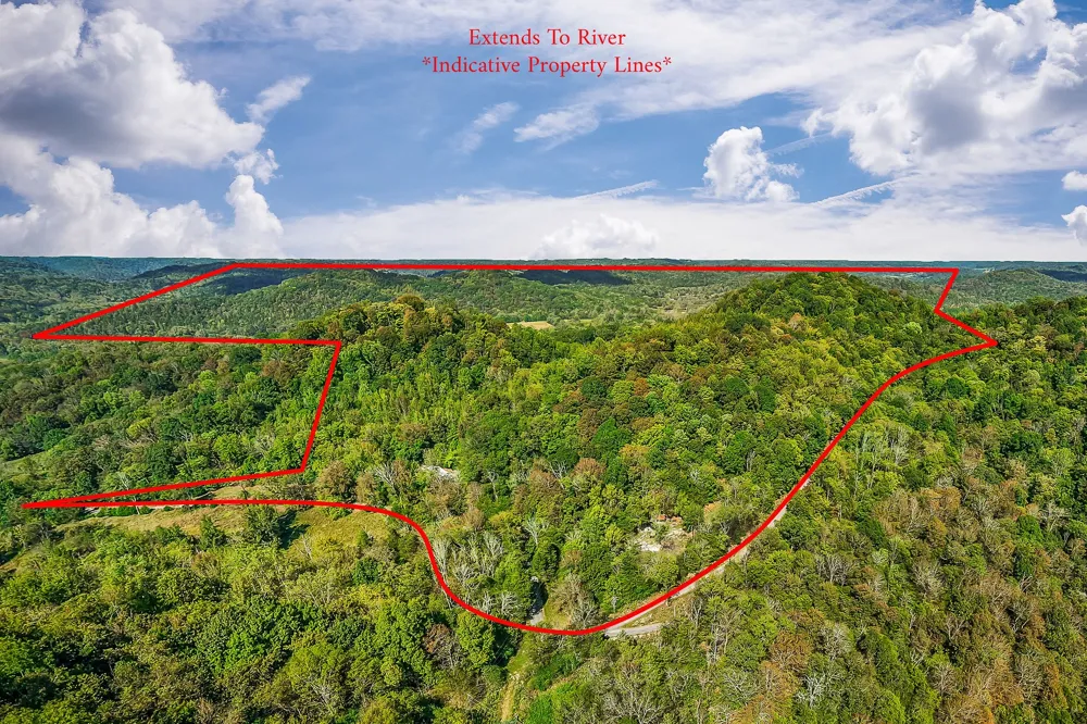 43 Moss Bend Ln Lancaster, TN 38569