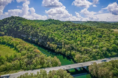 43 Moss Bend Ln