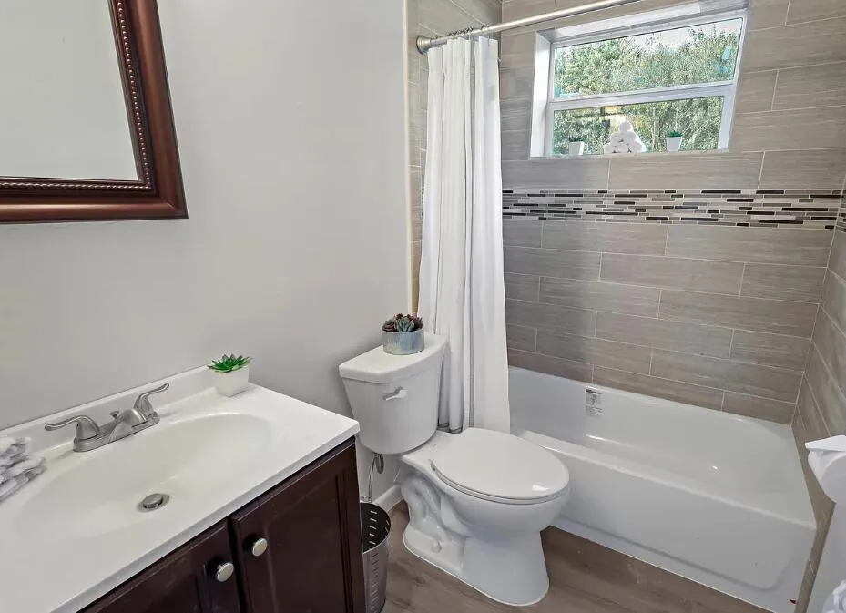 4535 38TH COURT Vero Beach, FL 32967