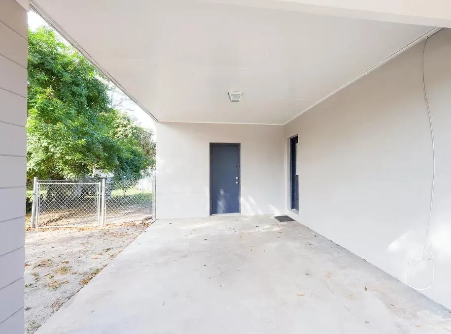 4535 38TH COURT Vero Beach, FL 32967